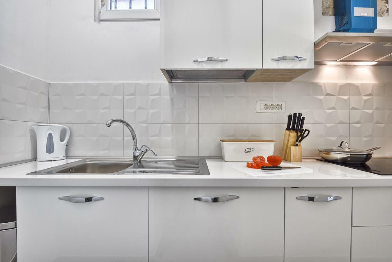 Apartment 20M From Arena Pula Eksteriør billede