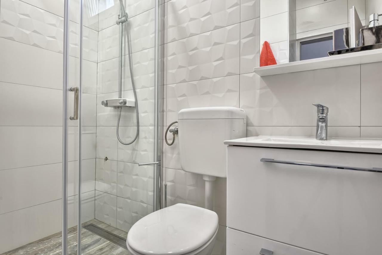 Apartment 20M From Arena Pula Eksteriør billede